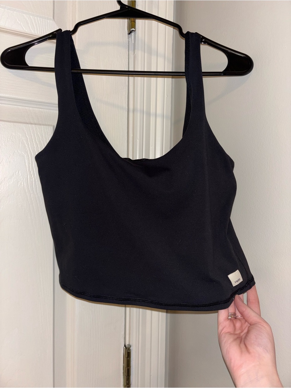 Vuori Daily Crop Tank Top Black Size Medium